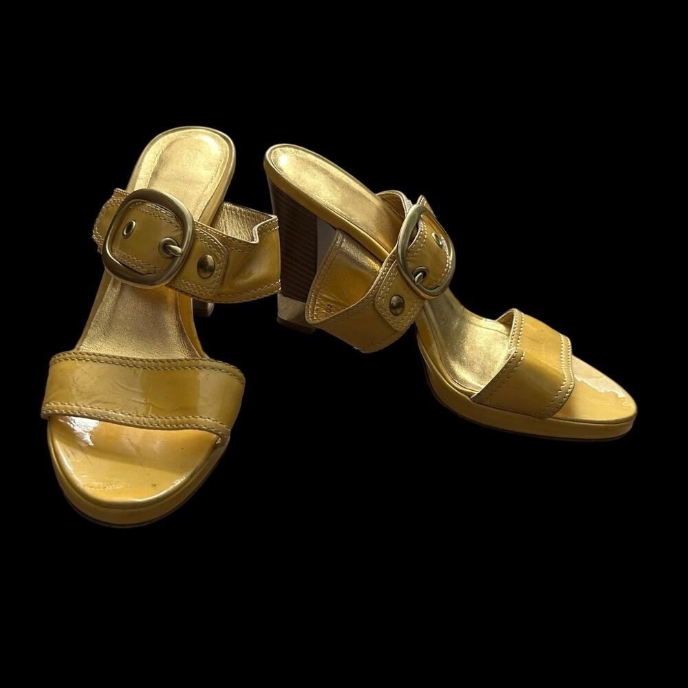 Coach Yellow Buckle Heels Size 8 1/2